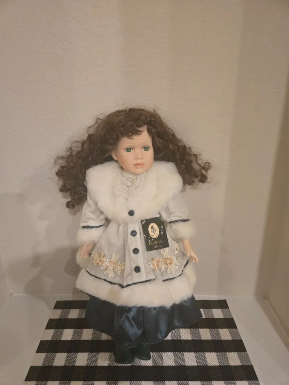 GEPPEDDO Collections Series Porcelain doll - Picture 13 of 13